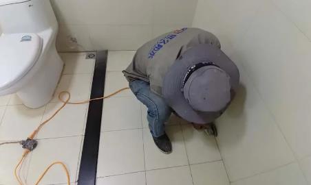 建华卫生间补漏
